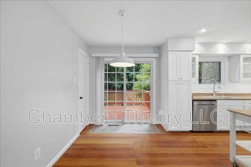 2988 Borge St - Photo 5 of 50