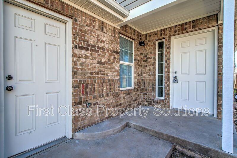 1322 Commerce Dr - Photo 3 of 37