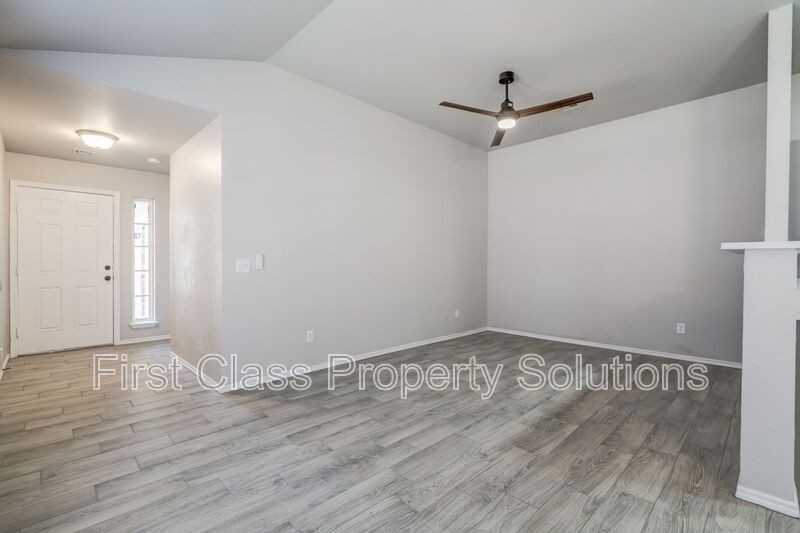 1322 Commerce Dr - Photo 7 of 37