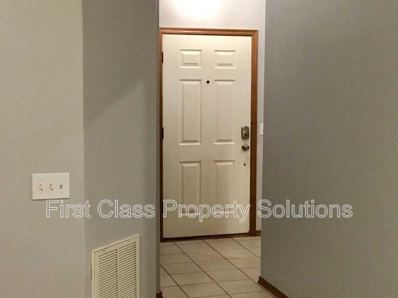 12306 Sw 13th St - Photo 2 of 18