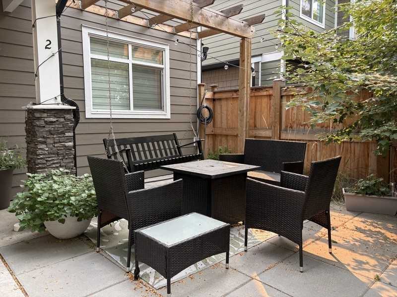 839 Wilson Ave #2 - Photo 4 of 23