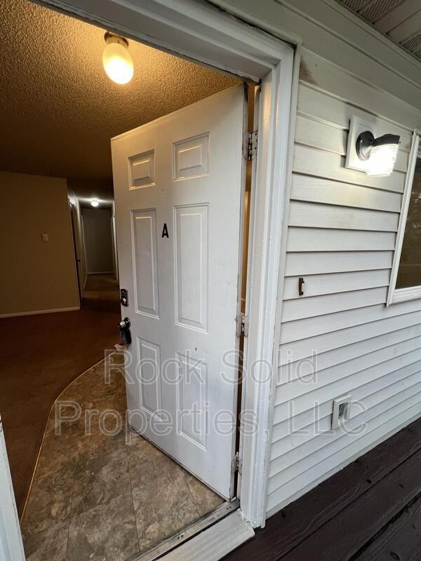 714 Dell Range Blvd - Photo 4 of 29