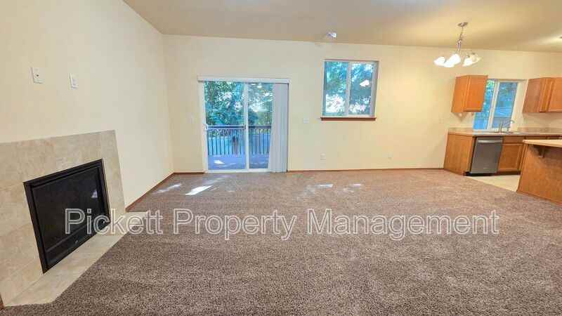6710 Takota Pl Ne - Photo 4 of 32