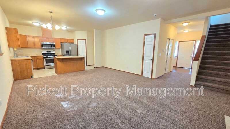 6710 Takota Pl Ne - Photo 6 of 32