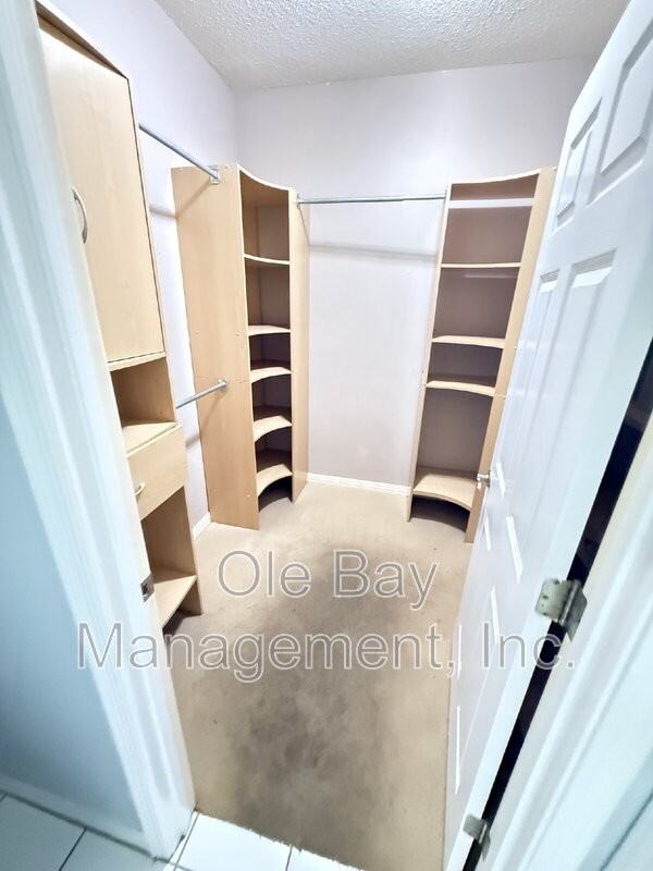 740 Copperfield Dr W - Photo 7 of 10