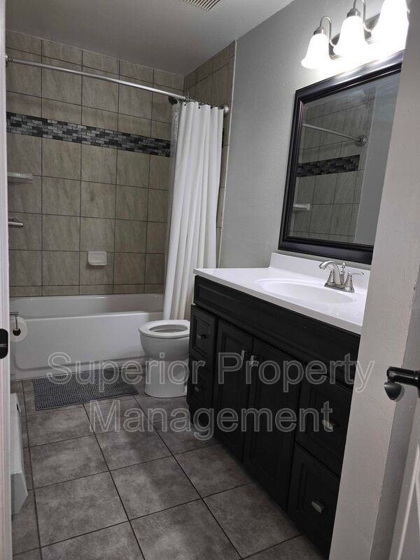 4950 King Arthur Way - Photo 3 of 8