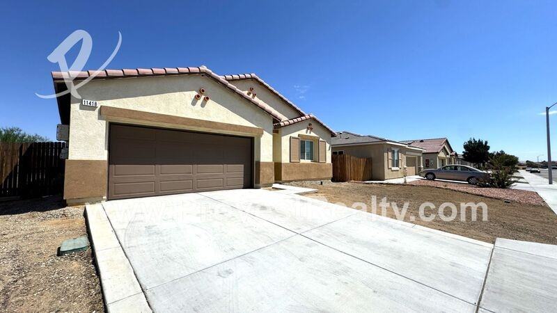 11418 Tatiana Dr - Photo 3 of 23