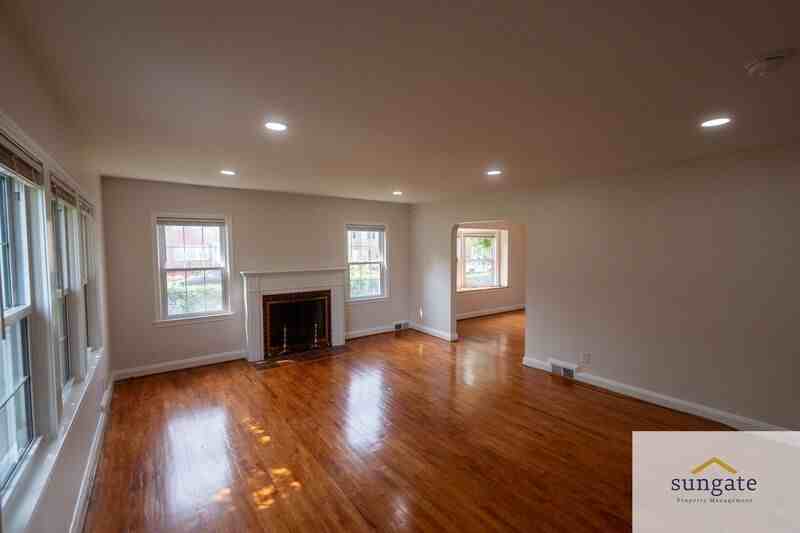 1907 Glen Ridge Rd - Photo 3 of 42