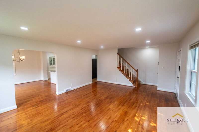 1907 Glen Ridge Rd - Photo 4 of 42