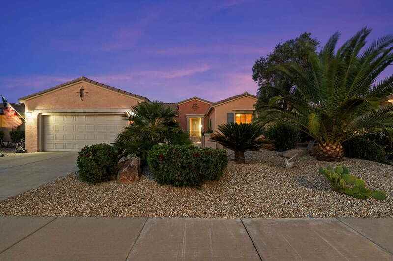 16418 W Desert Lily Dr - Photo 3 of 35