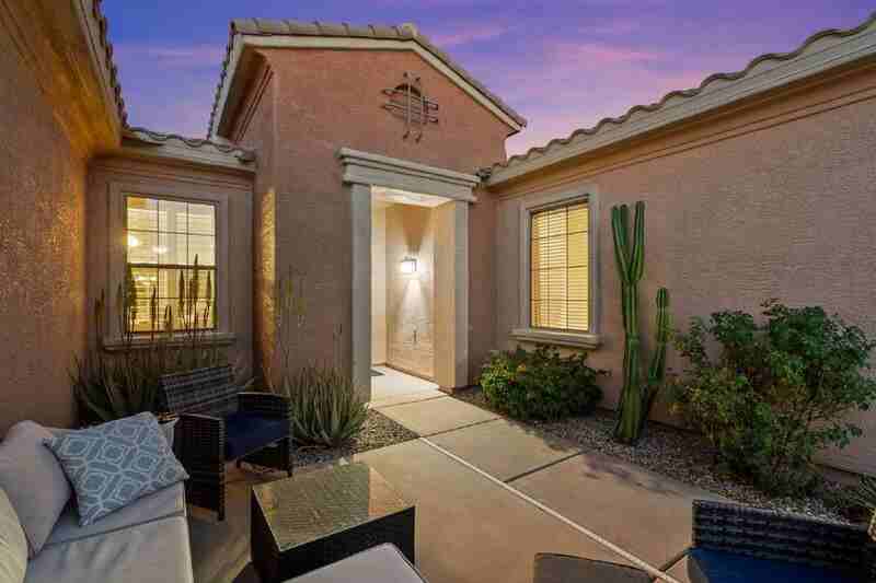 16418 W Desert Lily Dr - Photo 5 of 35
