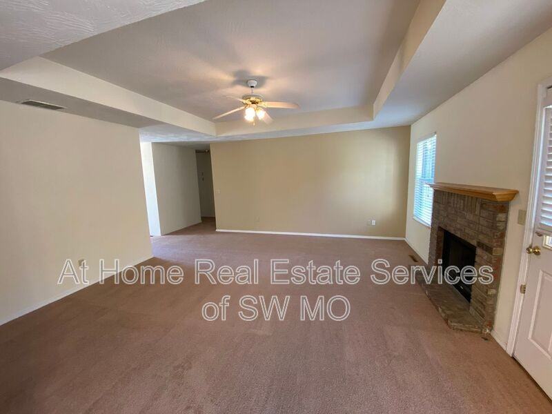 4112 W Madison St - Photo 4 of 12