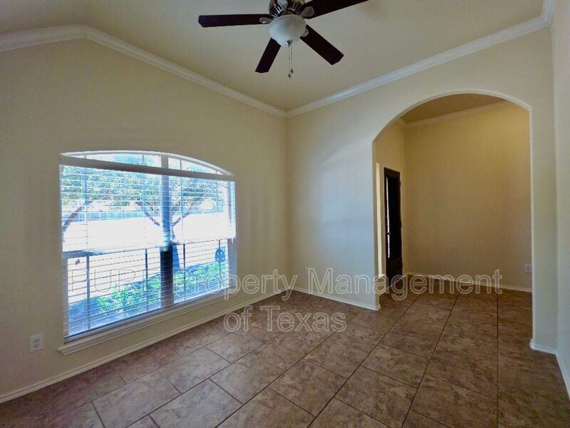 124 Jasper Trl - Photo 3 of 29