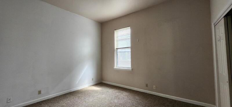 1016 Russell Blvd - Photo 6 of 22