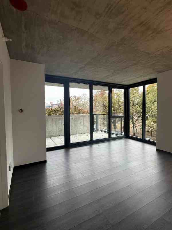 1319 W Lake St #414 - Photo 4 of 20