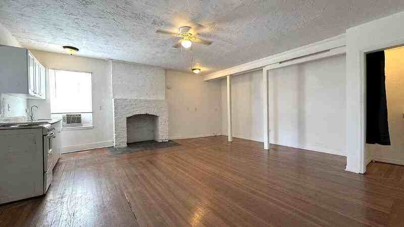 419 N Wild Olive Ave #4 - Photo 2 of 5