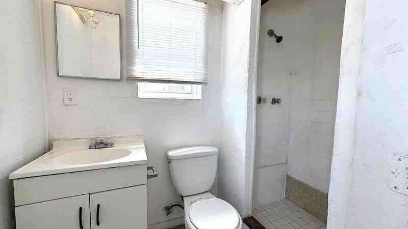 419 N Wild Olive Ave #4 - Photo 4 of 5