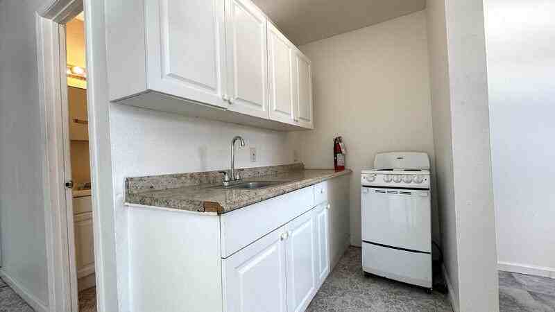 419 N Wild Olive Ave #5 - Photo 2 of 6