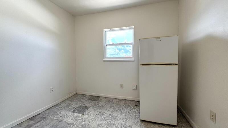 419 N Wild Olive Ave #5 - Photo 4 of 6