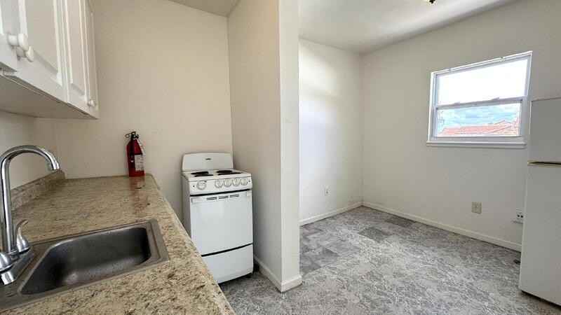 419 N Wild Olive Ave #5 - Photo 3 of 6