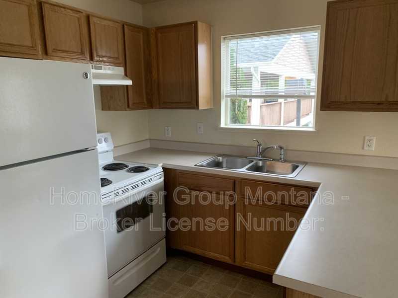 2211 S 12th St W #4 - Photo 5 of 11