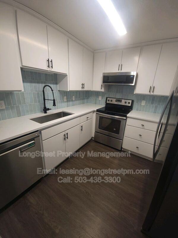 4516 Se 65th Ave - Photo 5 of 43