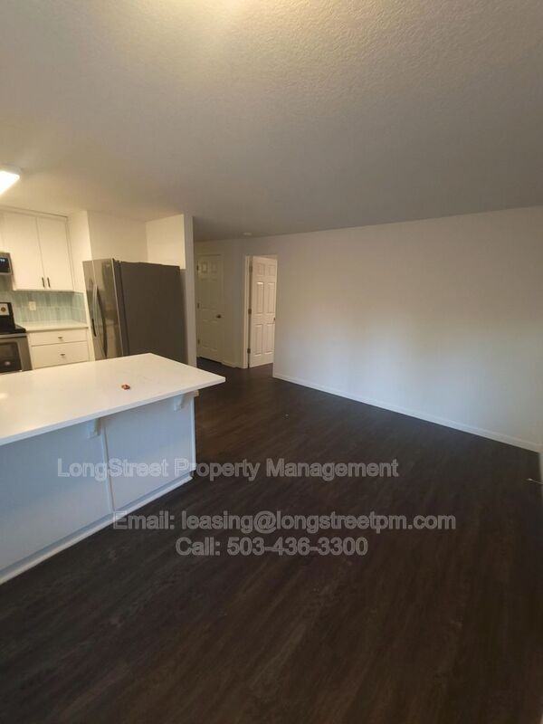 4516 Se 65th Ave - Photo 7 of 43