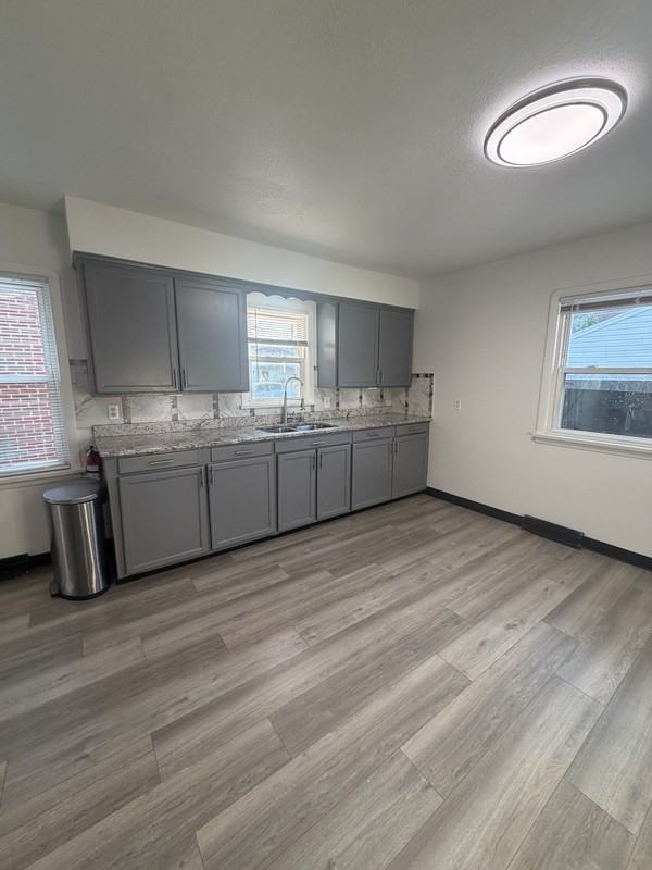 6706 Gilbert Ave - Photo 6 of 10