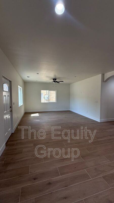 440 N Westwood Ave - Photo 2 of 9