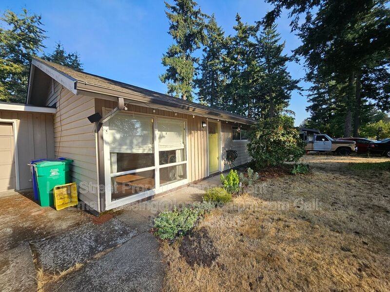 622 Se 137th Ave - Photo 3 of 31