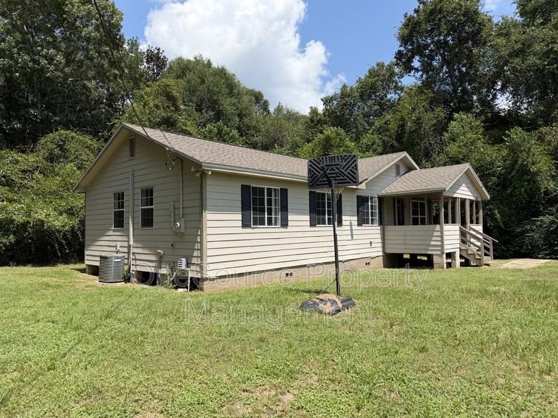 522 Charlie Harris Loop - Photo 2 of 10