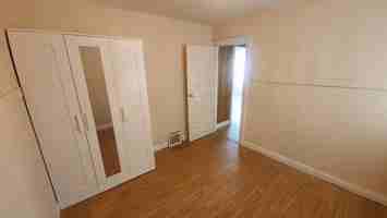featured image of 1463 Simcoe St N