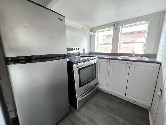41 Fairbanks St #1 - Photo 5 of 12
