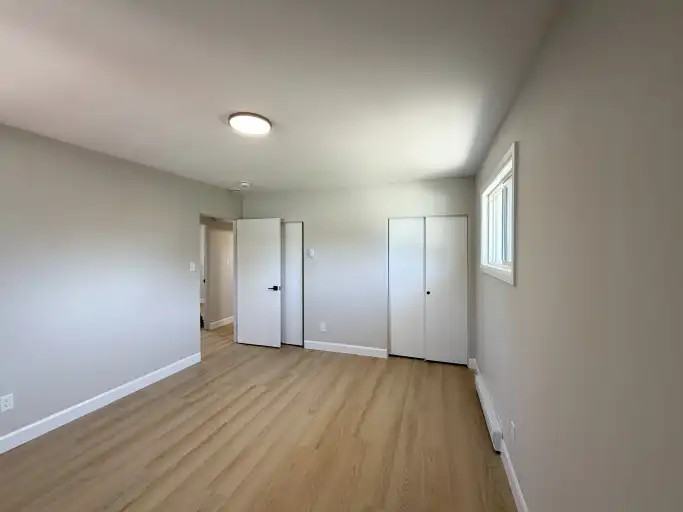 1222 Johnson St #1 - Photo 7 of 12