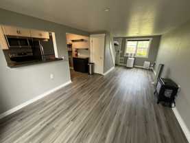 610 W 4th St #1-2 - Photo 1 of 1