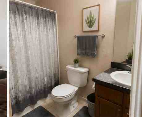 460 Echo Ln #A - Photo 4 of 6