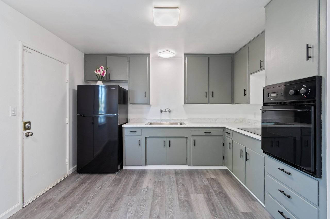 617 Tully Rd #21 - Photo 2 of 12