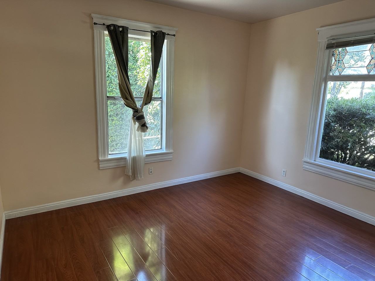 607 N Summit Ave #NA - Photo 6 of 13