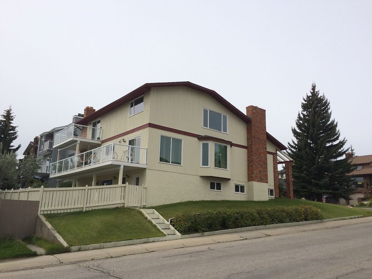 4 Edgehill Cres Nw - Photo 5 of 8