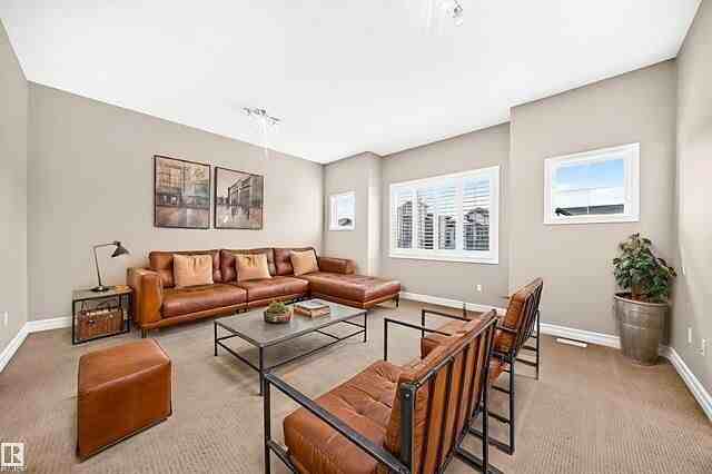 4212 Charles Close Sw - Photo 5 of 24