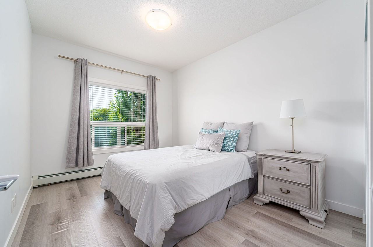 1441 - 1441 23 Avenue Sw - Photo 4 of 30