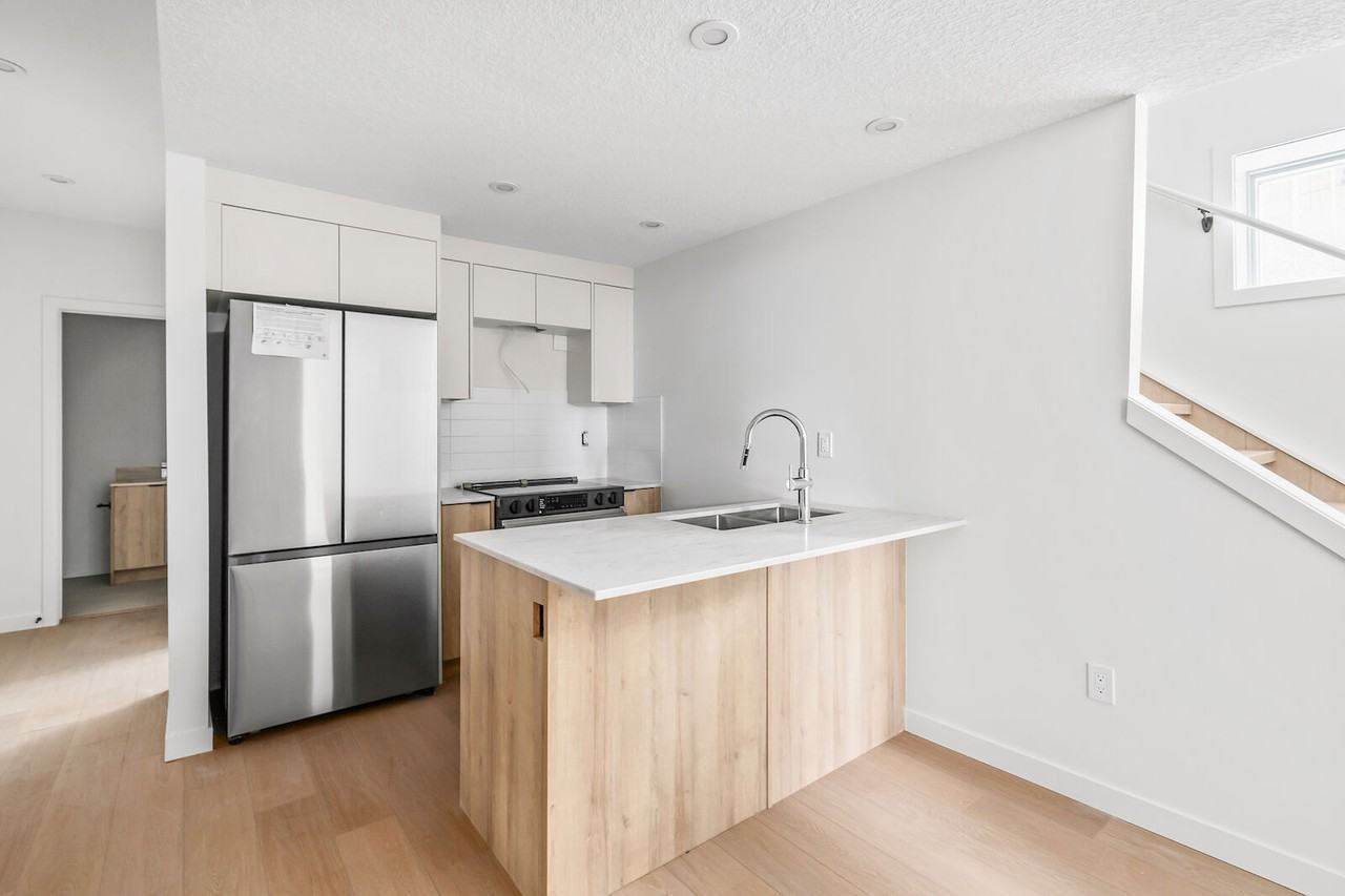 9113 150 St Nw - Photo 3 of 8