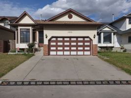 featured image of 3924 14 Ave Ne