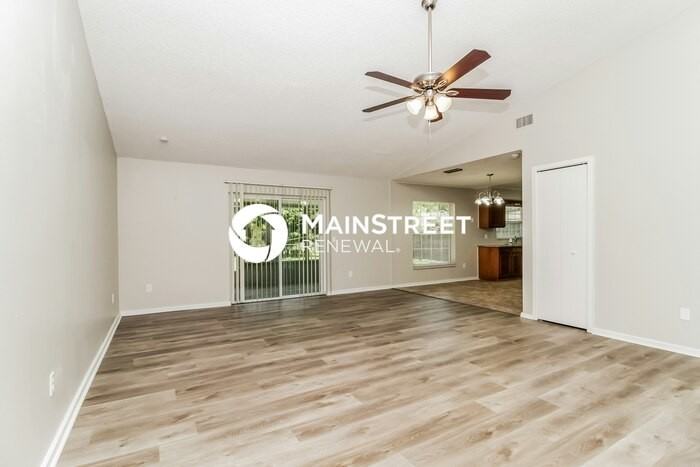 1109 Butler Way - Photo 4 of 17