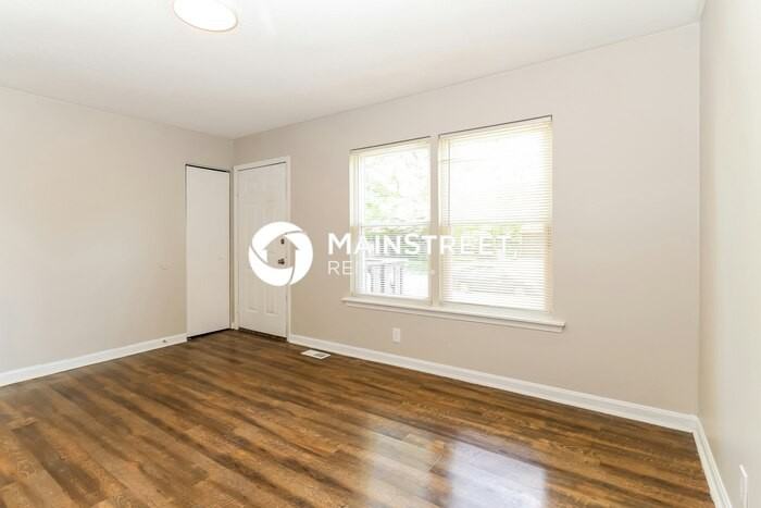 9712 Turnpike View Dr - Photo 4 of 16