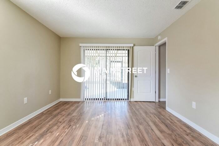 8153 Philatelic Dr - Photo 4 of 15