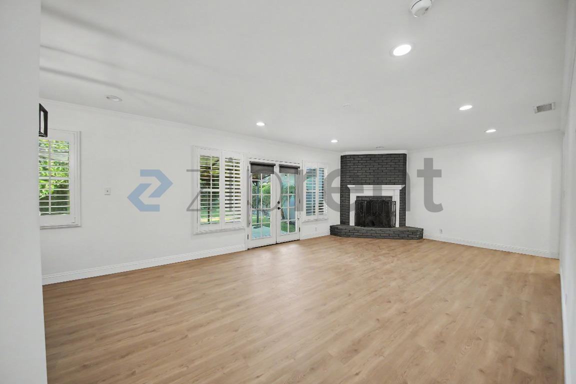 2142 E Larkwood St - Photo 5 of 31