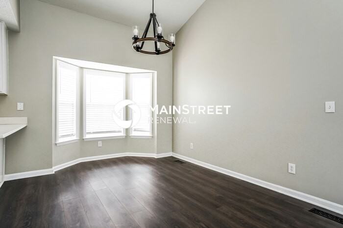 6925 Longridge Dr - Photo 5 of 16