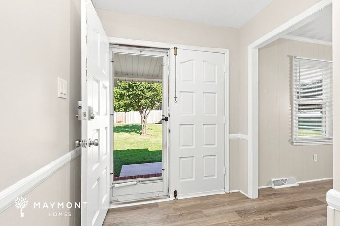 1404 Cedar Dr - Photo 5 of 15