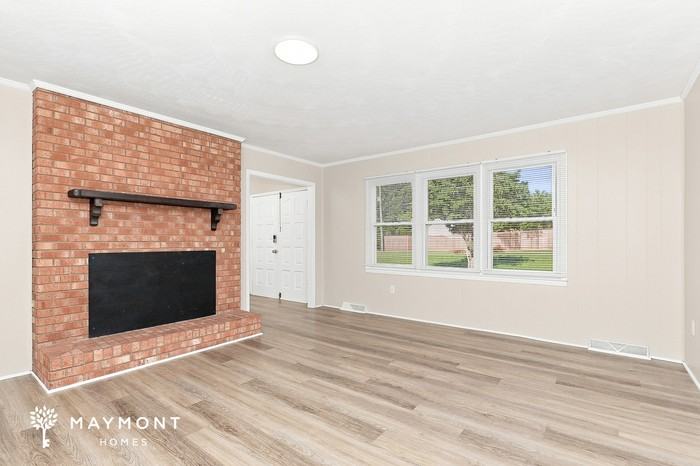 1404 Cedar Dr - Photo 6 of 15
